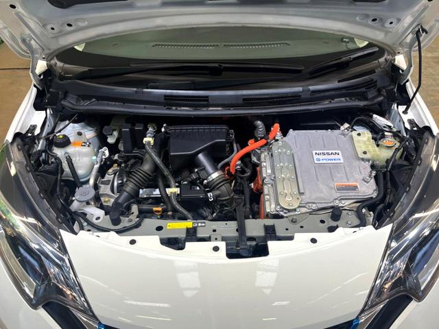 ノート e-パワー B 純正SDナビ バックカメラ 衝突被害軽減システム 禁煙車 コーナーセンサー インテリキー 車線逸脱警報 オートライト オートエアコン Bluetooth(16枚目)