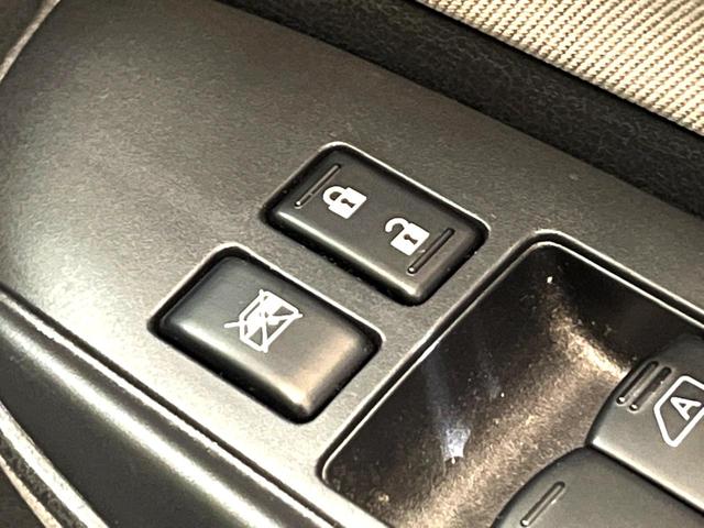 ノート e-パワー B 純正SDナビ バックカメラ 衝突被害軽減システム 禁煙車 コーナーセンサー インテリキー 車線逸脱警報 オートライト オートエアコン Bluetooth(34枚目)