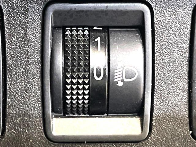 ノート e-パワー B 純正SDナビ バックカメラ 衝突被害軽減システム 禁煙車 コーナーセンサー インテリキー 車線逸脱警報 オートライト オートエアコン Bluetooth(39枚目)