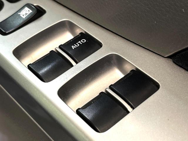 ワゴンR FXリミテッド スマートキー オートエアコン 純正14インチアルミ 純正オーディオ アームレスト シートリフター 電動格納ドアミラー バニティミラー 禁煙車(35枚目)