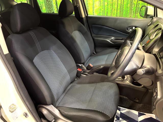 ノート Ｘ　ＳＤナビ　禁煙車　スマートキー　ＣＤ　ＤＶＤ再生　フルセグ　アイドリングストップ　シートリフター　電動格納ドアミラー（9枚目）