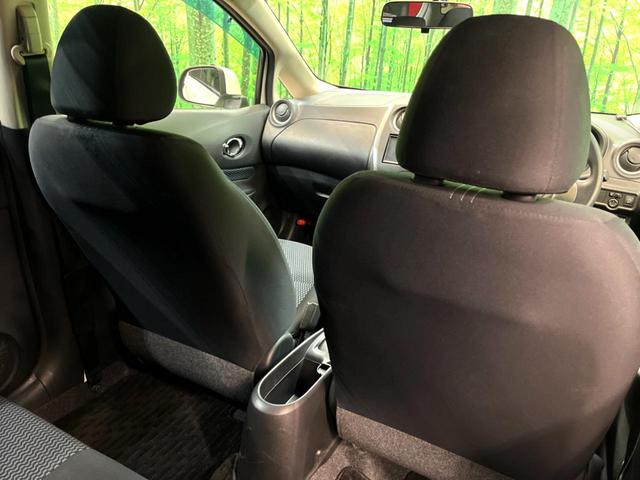 ノート Ｘ　ＳＤナビ　禁煙車　スマートキー　ＣＤ　ＤＶＤ再生　フルセグ　アイドリングストップ　シートリフター　電動格納ドアミラー（28枚目）