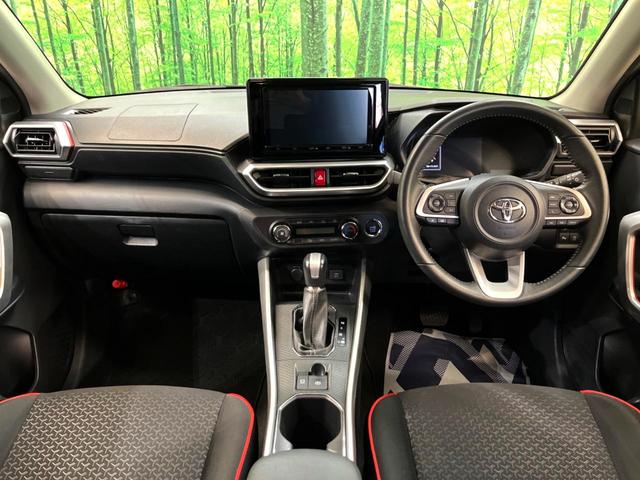 ライズ Ｚ　純正９型ナビ　衝突被害軽減システム　レーダークルーズ　禁煙車　Ｂｌｕｅｔｏｏｔｈ再生　フルセグＴＶ　ドラレコ　ＥＴＣ　ＬＥＤヘッド＆フォグライト　純正１７インチアルミ　前席シートヒーター（2枚目）