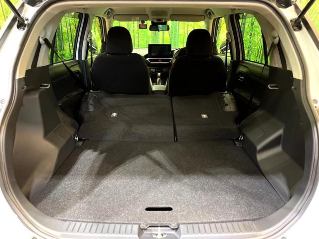 ライズ Ｚ　純正９型ナビ　衝突被害軽減システム　レーダークルーズ　禁煙車　Ｂｌｕｅｔｏｏｔｈ再生　フルセグＴＶ　ドラレコ　ＥＴＣ　ＬＥＤヘッド＆フォグライト　純正１７インチアルミ　前席シートヒーター（11枚目）