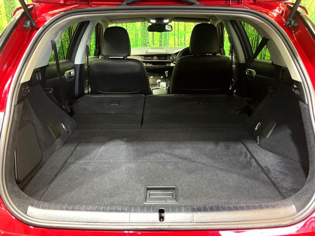 ＣＴ ＣＴ２００ｈ　クリエイティブ　テキスタイルインテリア　純正ＨＤＤナビ　バックカメラ　メモリーシート　禁煙車　合皮シート　ドラレコ　コーナーセンサー　スマートキー　ＬＥＤヘッド　ビルトインＥＴＣ　クルコン　オートライト　デュアルエアコン（11枚目）