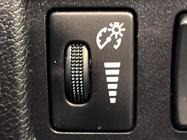 ＣＴ ＣＴ２００ｈ　クリエイティブ　テキスタイルインテリア　純正ＨＤＤナビ　バックカメラ　メモリーシート　禁煙車　合皮シート　ドラレコ　コーナーセンサー　スマートキー　ＬＥＤヘッド　ビルトインＥＴＣ　クルコン　オートライト　デュアルエアコン（32枚目）