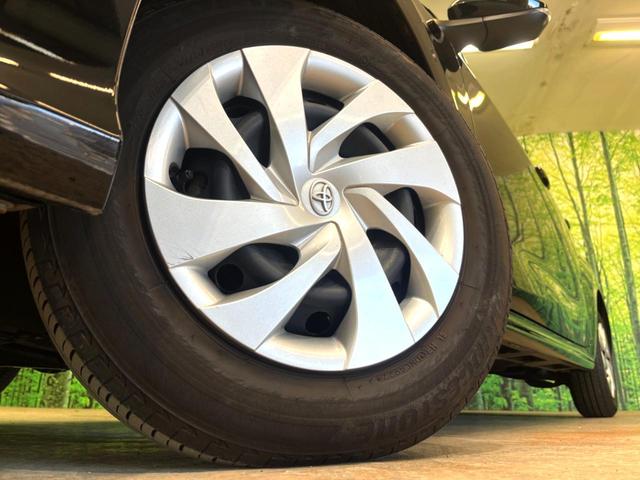 ヤリス X 純正ナビ バックカメラ 衝突被害軽減システム 禁煙車 コーナーセンサー ビルトインETC オートハイビーム 車線逸脱警報 オートライト Bluetooth 電動格納ミラー トラクションコントロール(8枚目)