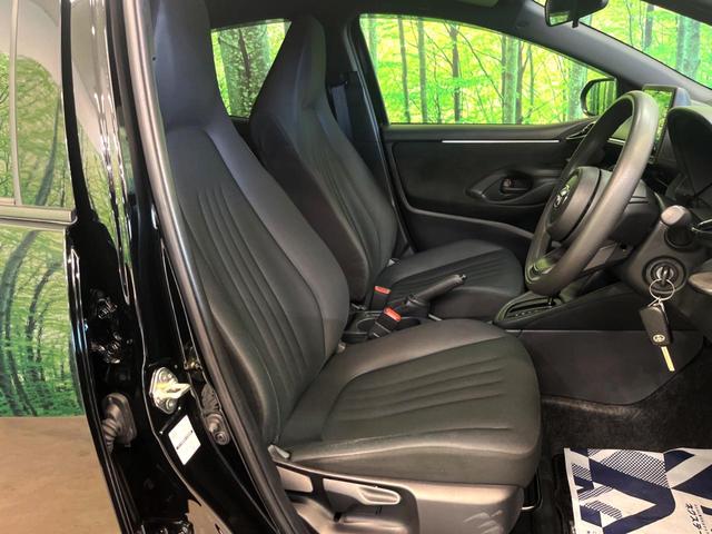 ヤリス X 純正ナビ バックカメラ 衝突被害軽減システム 禁煙車 コーナーセンサー ビルトインETC オートハイビーム 車線逸脱警報 オートライト Bluetooth 電動格納ミラー トラクションコントロール(9枚目)