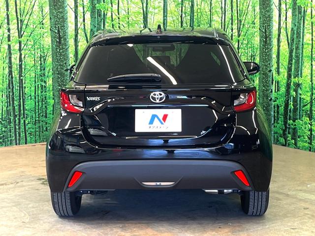 ヤリス X 純正ナビ バックカメラ 衝突被害軽減システム 禁煙車 コーナーセンサー ビルトインETC オートハイビーム 車線逸脱警報 オートライト Bluetooth 電動格納ミラー トラクションコントロール(13枚目)