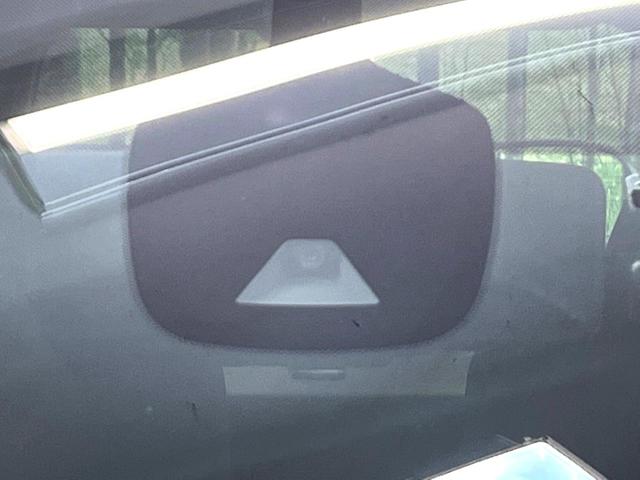 セレナ e-パワー ハイウェイスターV 両側電動ドア 純正10型ナビ 全周囲カメラ 衝突被害軽減システム プロパイロット 禁煙車 デジタルインナーミラー ドラレコ コーナーセンサー LEDヘッド ETC オートハイビーム オートライト(5枚目)