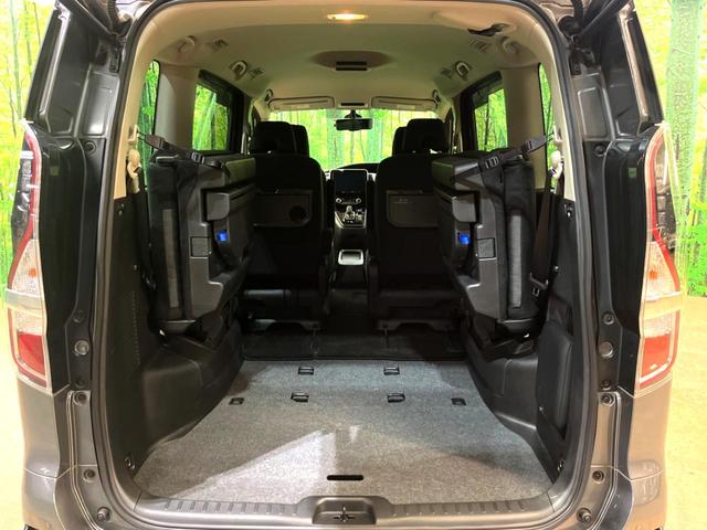 セレナ e-パワー ハイウェイスターV 両側電動ドア 純正10型ナビ 全周囲カメラ 衝突被害軽減システム プロパイロット 禁煙車 デジタルインナーミラー ドラレコ コーナーセンサー LEDヘッド ETC オートハイビーム オートライト(13枚目)