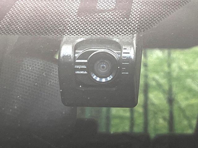 ノア ハイブリッドSi 両側電動スライドドア 純正9型ナビ 純正後席モニター バックカメラ 衝突被害軽減システム 禁煙車 ドラレコ スマートキー LEDヘッド ETC クルコン オートハイビーム オートライト(8枚目)