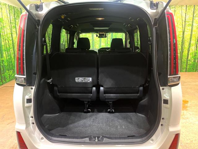 ノア ハイブリッドSi 両側電動スライドドア 純正9型ナビ 純正後席モニター バックカメラ 衝突被害軽減システム 禁煙車 ドラレコ スマートキー LEDヘッド ETC クルコン オートハイビーム オートライト(13枚目)