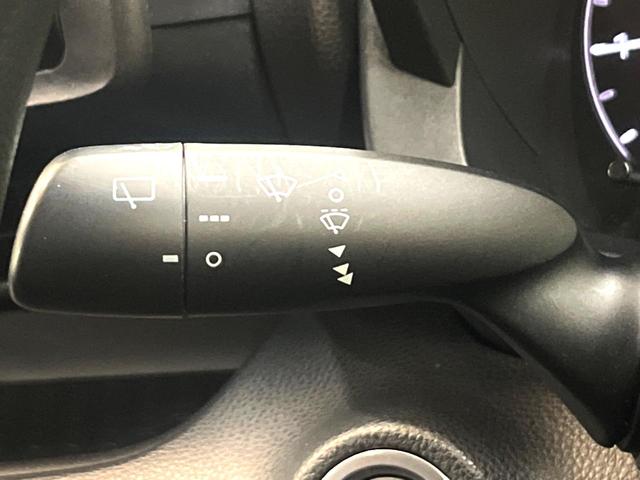 ヤリス Ｘ　純正ディスプレイオーディオナビキット付き　バックカメラ　衝突被害軽減システム　禁煙車　ＡｐｐｌｅＣａｒＰｌａｙ　スマートキー　ＥＴＣ　オートライト　Ｂｌｕｅｔｏｏｔｈ　クリアランスソナー（42枚目）