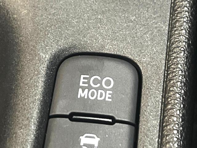 ヤリス Ｘ　純正ディスプレイオーディオナビキット付き　バックカメラ　衝突被害軽減システム　禁煙車　ＡｐｐｌｅＣａｒＰｌａｙ　スマートキー　ＥＴＣ　オートライト　Ｂｌｕｅｔｏｏｔｈ　クリアランスソナー（50枚目）