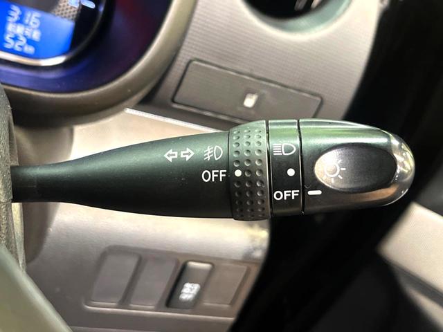 ムーヴコンテ カスタム　Ｘ　ＳＤナビ　禁煙車　スマートキー　ＨＩＤヘッド　オートエアコン　Ｂｌｕｅｔｏｏｔｈ　ＣＤ　ＤＶＤ再生　フルセグＴＶ　アイドリングストップ　シートリフター　電動格納ドアミラー　１４インチアルミ（29枚目）