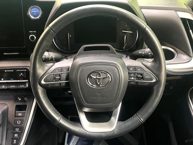 ノア ハイブリッドＳ－Ｚ　快適利便ＰＫＧ　１０．５型ナビ　全周囲カメラ　後席モニター　ユニバーサルステップ　三眼ＬＥＤヘッドライト　両側電動スライドドア　ドライバーモニター　パワーバックドア　シートヒーター（12枚目）