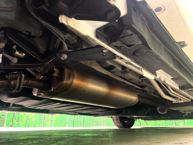 ノア ハイブリッドＳ－Ｚ　快適利便ＰＫＧ　１０．５型ナビ　全周囲カメラ　後席モニター　ユニバーサルステップ　三眼ＬＥＤヘッドライト　両側電動スライドドア　ドライバーモニター　パワーバックドア　シートヒーター（20枚目）