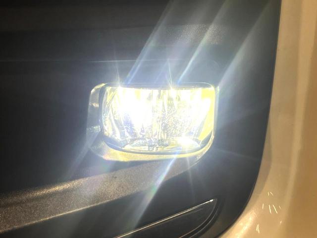 ノア ハイブリッドＳ－Ｚ　快適利便ＰＫＧ　１０．５型ナビ　全周囲カメラ　後席モニター　ユニバーサルステップ　三眼ＬＥＤヘッドライト　両側電動スライドドア　ドライバーモニター　パワーバックドア　シートヒーター（33枚目）