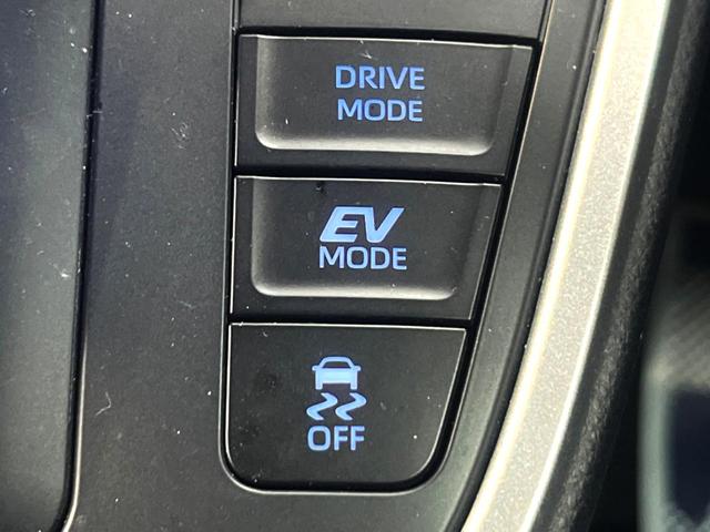 ノア ハイブリッドＳ－Ｚ　快適利便ＰＫＧ　１０．５型ナビ　全周囲カメラ　後席モニター　ユニバーサルステップ　三眼ＬＥＤヘッドライト　両側電動スライドドア　ドライバーモニター　パワーバックドア　シートヒーター（74枚目）