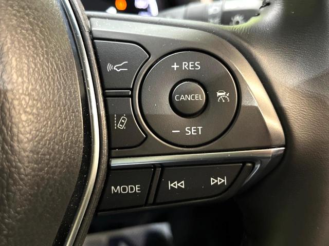 カムリ Ｇ　純正８型ＤＡナビ付　トヨタセーフティセンス　ＨＵＤ　クリアランスソナー　ＢＳＭ　パワーシート　ＬＥＤヘッドライト　レーダークルーズコントロール　衝突軽減　車線逸脱防止　バックカメラ　ＥＴＣ　禁煙車（6枚目）