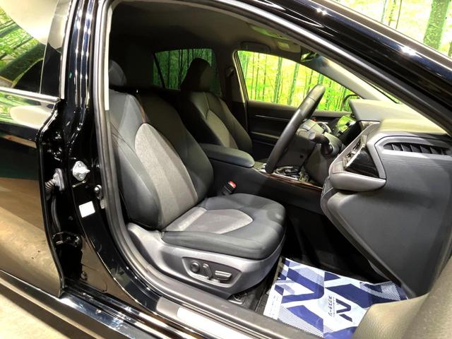 カムリ Ｇ　純正８型ＤＡナビ付　トヨタセーフティセンス　ＨＵＤ　クリアランスソナー　ＢＳＭ　パワーシート　ＬＥＤヘッドライト　レーダークルーズコントロール　衝突軽減　車線逸脱防止　バックカメラ　ＥＴＣ　禁煙車（9枚目）