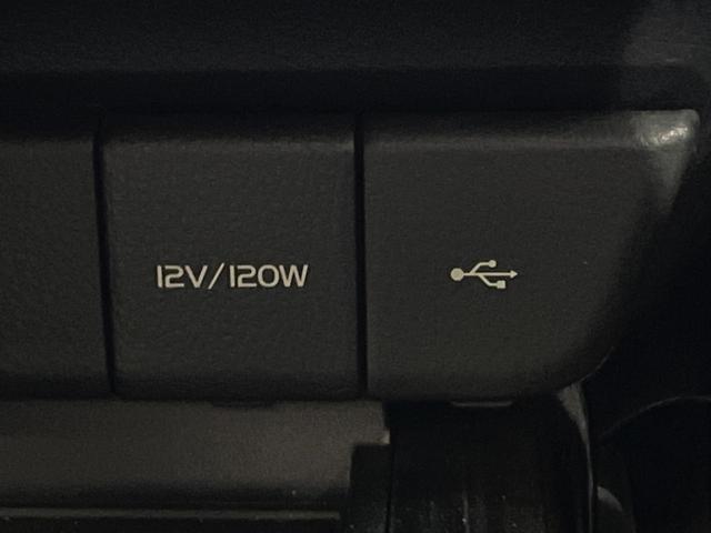 カムリ Ｇ　純正８型ＤＡナビ付　トヨタセーフティセンス　ＨＵＤ　クリアランスソナー　ＢＳＭ　パワーシート　ＬＥＤヘッドライト　レーダークルーズコントロール　衝突軽減　車線逸脱防止　バックカメラ　ＥＴＣ　禁煙車（41枚目）