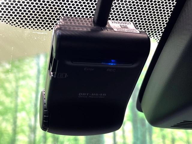 カローラフィールダー 1.5G ダブルバイビー 純正ナビ バックカメラ ETC 禁煙車 トヨタセーフティセンス 衝突軽減 車線逸脱防止 クリアランスソナー オートハイビーム スマートキー LEDヘッドライト スマートキー(6枚目)
