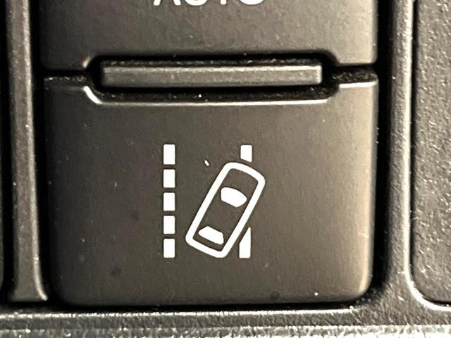 カローラフィールダー 1.5G ダブルバイビー 純正ナビ バックカメラ ETC 禁煙車 トヨタセーフティセンス 衝突軽減 車線逸脱防止 クリアランスソナー オートハイビーム スマートキー LEDヘッドライト スマートキー(32枚目)