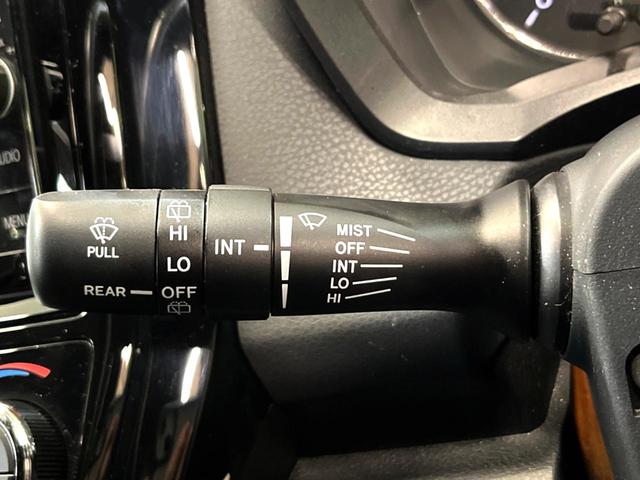 カローラフィールダー 1.5G ダブルバイビー 純正ナビ バックカメラ ETC 禁煙車 トヨタセーフティセンス 衝突軽減 車線逸脱防止 クリアランスソナー オートハイビーム スマートキー LEDヘッドライト スマートキー(36枚目)