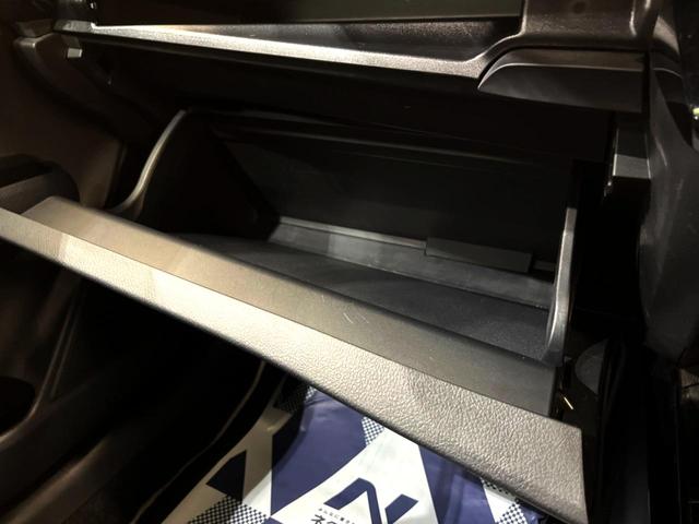 カローラフィールダー 1.5G ダブルバイビー 純正ナビ バックカメラ ETC 禁煙車 トヨタセーフティセンス 衝突軽減 車線逸脱防止 クリアランスソナー オートハイビーム スマートキー LEDヘッドライト スマートキー(46枚目)