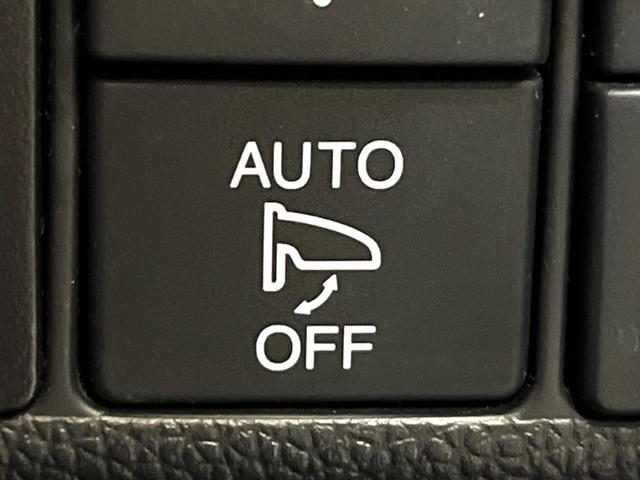 フィットハイブリッド Ｌパッケージ　純正ナビ　バックカメラ　衝突被害軽減システム　禁煙車　ハーフレザーシート　ドラレコ　スマートキー　ＬＥＤヘッド　ビルトインＥＴＣ　クルコン　オートライト　オートエアコン　Ｂｌｕｅｔｏｏｔｈ　ＣＤ（40枚目）