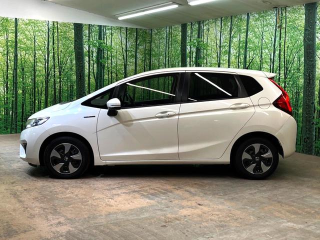 フィットハイブリッド Ｌパッケージ　純正ナビ　バックカメラ　衝突被害軽減システム　禁煙車　ハーフレザーシート　ドラレコ　スマートキー　ＬＥＤヘッド　ビルトインＥＴＣ　クルコン　オートライト　オートエアコン　Ｂｌｕｅｔｏｏｔｈ　ＣＤ（55枚目）