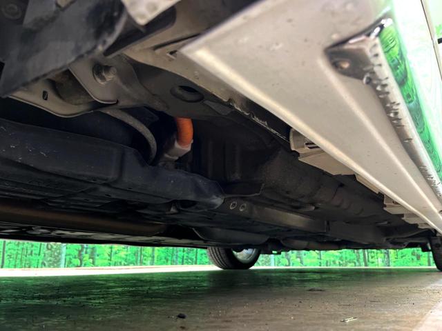 カムリ ハイブリッド　レザーパッケージ　純正ＨＤＤナビ　バックカメラ　黒本革シート　純正ＥＴＣ　シートヒーター　クルーズコントロール　スマートキー　ＨＩＤヘッドライト　ウッドコンビステアリング　フルセグＴＶ　オートライト（18枚目）