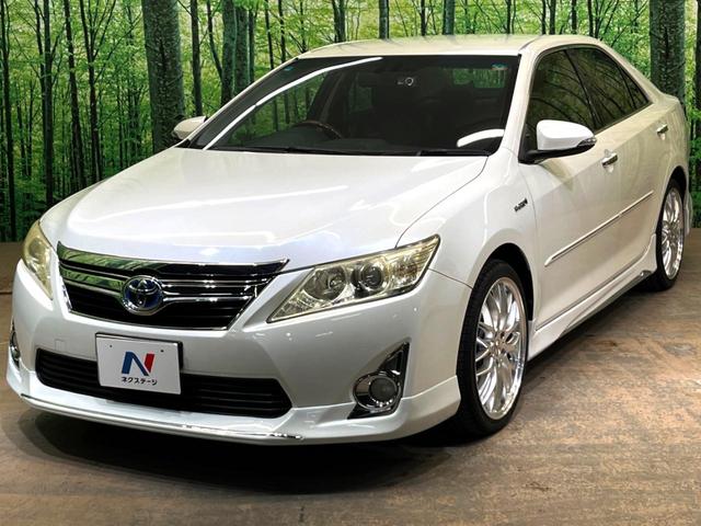 カムリ ハイブリッド　レザーパッケージ　純正ＨＤＤナビ　バックカメラ　黒本革シート　純正ＥＴＣ　シートヒーター　クルーズコントロール　スマートキー　ＨＩＤヘッドライト　ウッドコンビステアリング　フルセグＴＶ　オートライト（26枚目）