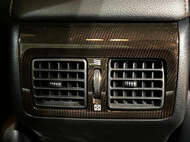 カムリ ハイブリッド　レザーパッケージ　純正ＨＤＤナビ　バックカメラ　黒本革シート　純正ＥＴＣ　シートヒーター　クルーズコントロール　スマートキー　ＨＩＤヘッドライト　ウッドコンビステアリング　フルセグＴＶ　オートライト（30枚目）