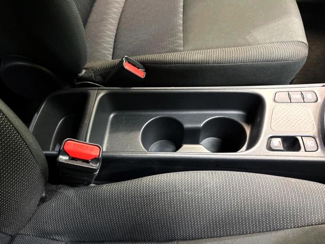 ヤリスクロス G 純正8型ナビ 全周囲カメラ 衝突被害軽減システム レーダークルーズ 禁煙車 コーナーセンサー スマートキー LEDヘッド ETC 純正16インチアルミ オートハイビーム オートライト オートエアコン(49枚目)