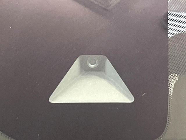 デイズ Ｘ　純正ナビ　全周囲カメラ　衝突被害軽減システム　禁煙車　コーナーセンサー　スマートキー　純正１４インチアルミ　オートハイビーム　車線逸脱警報　オートライト　オートエアコン　Ｂｌｕｅｔｏｏｔｈ再生（5枚目）