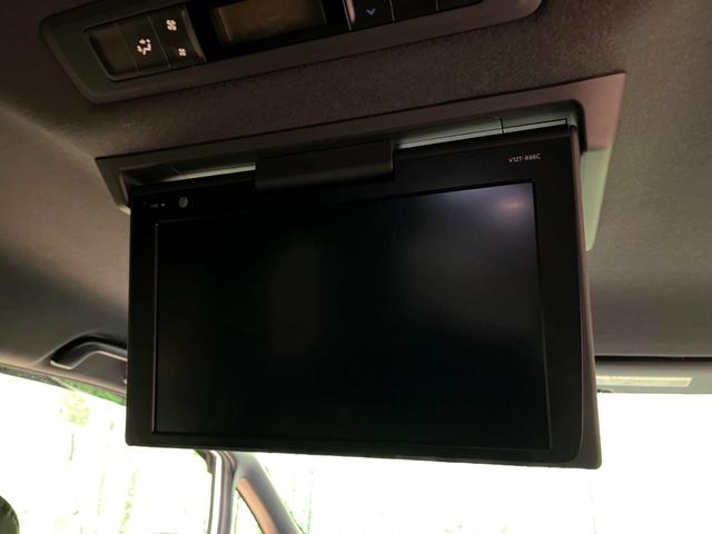 ヴォクシー ZS 煌 純正10型ナビ 後席モニター 両側電動スライド トヨタセーフティセンス クルーズコントロール 衝突軽減 車線逸脱防止 クリアランスソナー バックカメラ ETC LEDヘッドライト 本革巻きステアリング(5枚目)