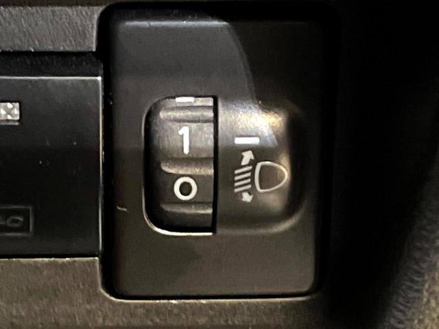 スペーシアカスタム ハイブリッドXS メーカー9型ナビ 全周囲カメラ 両側電動スライド レーダークルーズ シートヒーター ステアリングヒーター ETC HUD スマートキー 本革巻きステアリング LEDヘッドライト 禁煙車(38枚目)