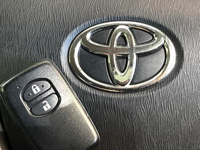 アクア S SDナビ 禁煙車 スマートキー ETC オートライト オートエアコン Bluetooth CD DVD再生 フルセグ 電動格納ミラー トラクションコントロール 盗難防止装置(6枚目)