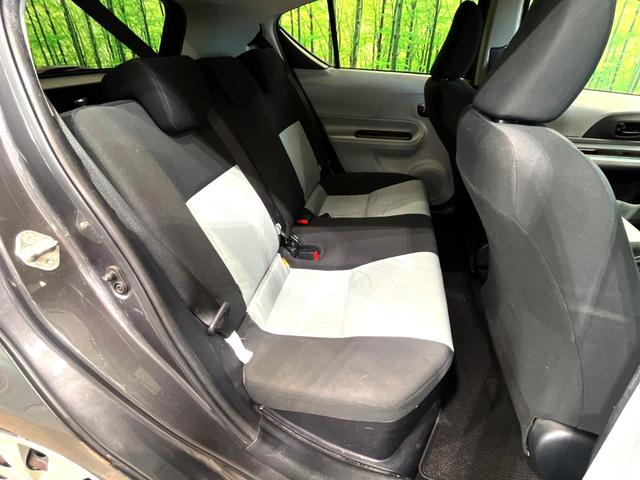 アクア S SDナビ 禁煙車 スマートキー ETC オートライト オートエアコン Bluetooth CD DVD再生 フルセグ 電動格納ミラー トラクションコントロール 盗難防止装置(9枚目)