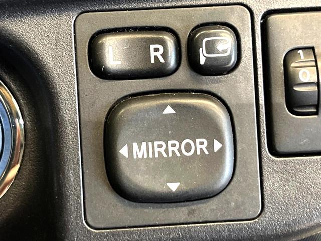 アクア S SDナビ 禁煙車 スマートキー ETC オートライト オートエアコン Bluetooth CD DVD再生 フルセグ 電動格納ミラー トラクションコントロール 盗難防止装置(30枚目)