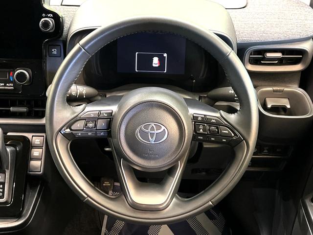 シエンタ ハイブリッドＺ　純正１０．５型ディスプレイオーディオ　両側電動ドア　全周囲カメラ　衝突被害軽減システム　レーダークルーズ　フルセグ　禁煙車　コーナーセンサー　ＬＥＤヘッド　ＥＴＣ２．０　オートハイビーム　車線逸脱警報（14枚目）