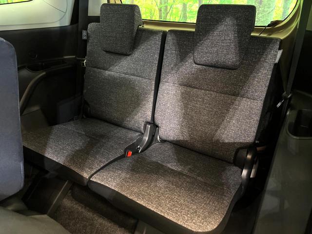 シエンタ ハイブリッドＺ　純正１０．５型ディスプレイオーディオ　両側電動ドア　全周囲カメラ　衝突被害軽減システム　レーダークルーズ　フルセグ　禁煙車　コーナーセンサー　ＬＥＤヘッド　ＥＴＣ２．０　オートハイビーム　車線逸脱警報（28枚目）