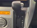 Ｊ　禁煙車　ＳＤナビ　バックカメラ　ＨＩＤヘッドライト　Ｂｌｕｅｔｏｏｔｈ　フルセグ　シートヒーター　衝突軽減装置　アイドリングストップ　スマートキー　オートエアコン　ステアリングリモコン（21枚目）