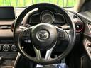 インテリアに合わせたデザインのステアリングは、運転される方のことも考え、運転しやすい形状、大きさです。是非一度、実際に触ってお確かめください。