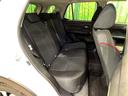 後部座席も気になるようなキズ・汚れやへたり等、大きなダメージはなく、良好な状態です。