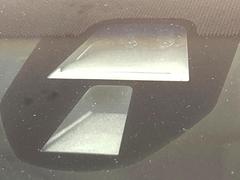 【シティブレーキアクティブシステム】低速走行中に前方の車両等を認識し、衝突しそうな時は警報とブレーキで衝突回避と被害軽減をアシスト。より安全にドライブをお楽しみいただけます。 5