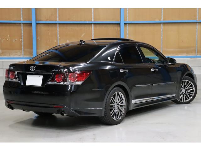 クラウン アスリートＳ　黒本革シート　サンルーフ　衝突被害軽減ブレーキ　障害物センサー　スマートキー　シートヒーター＆クーラー　レーダークルーズコントロール　ＬＥＤヘッドライト　純正１８インチＡＷ　Ｂｌｕｅｔｏｏｔｈ接続対応（6枚目）